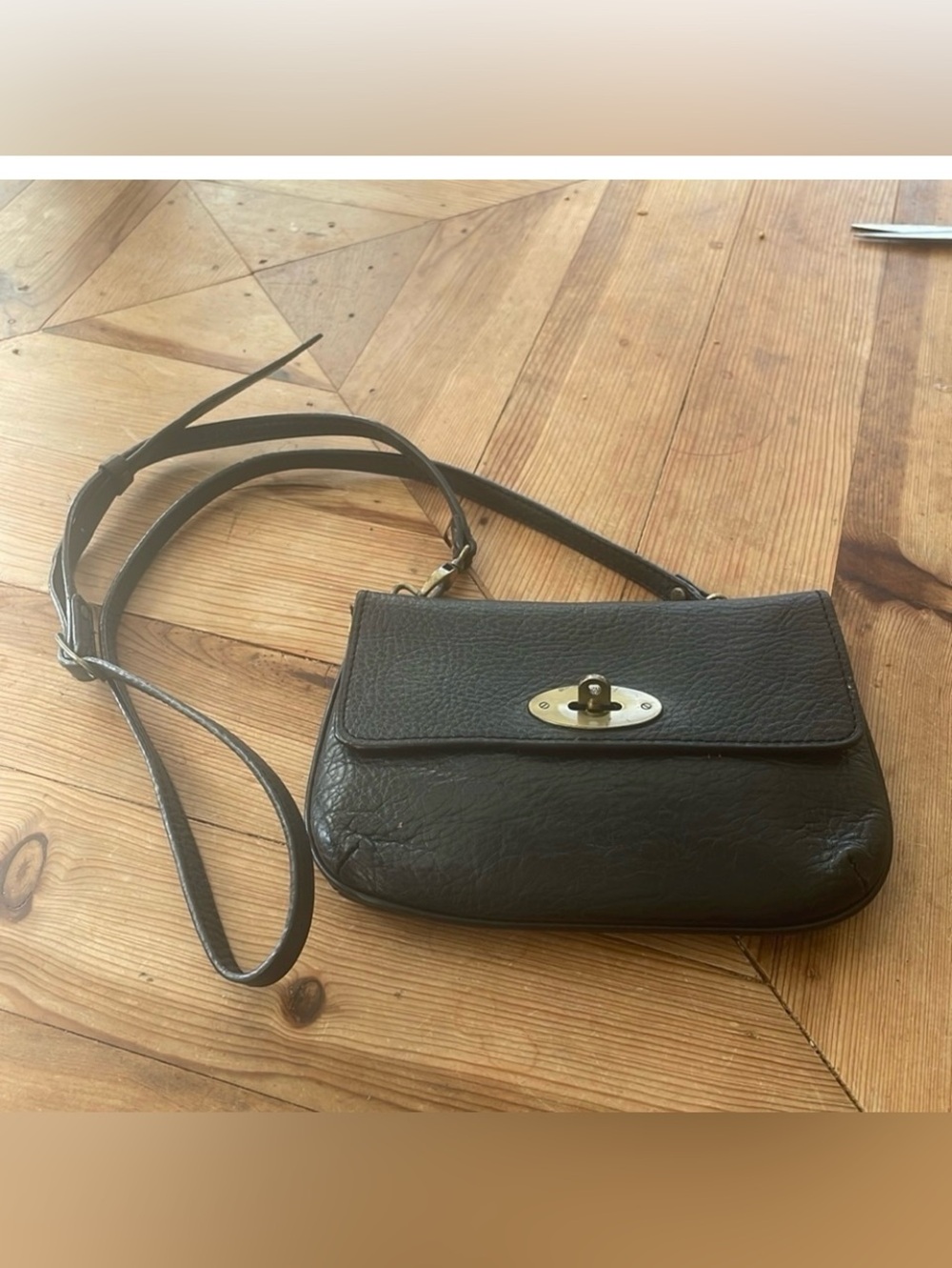 Authentic Vintage
Mulberry Postman Lock Crossbody Bag Black Leather England Rare